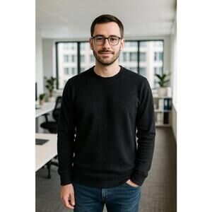 RW&CO Men's Black with Speckles Crew Neck Sweater - Medium